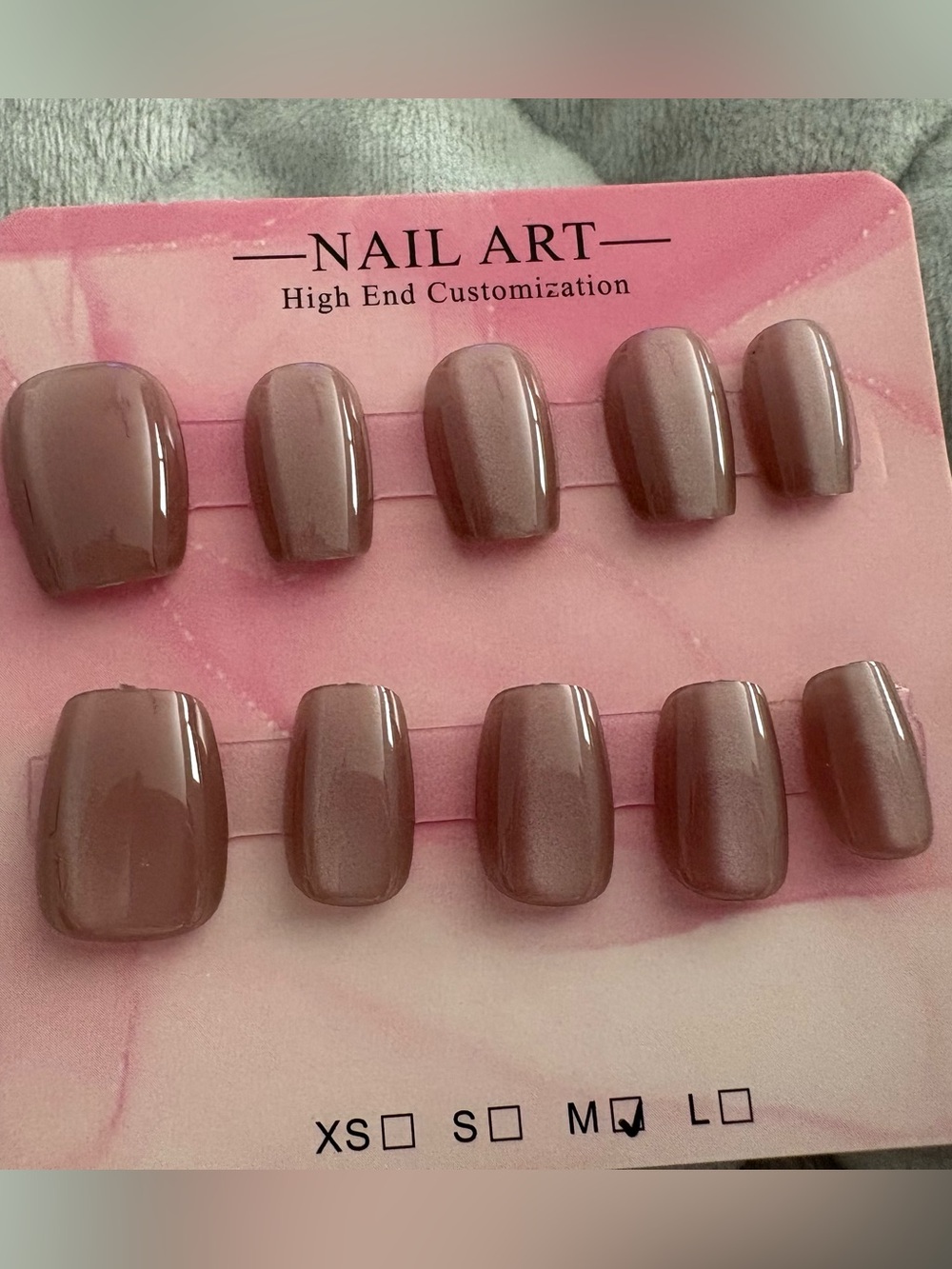 Press-On Nails in Mauve Brown Medium